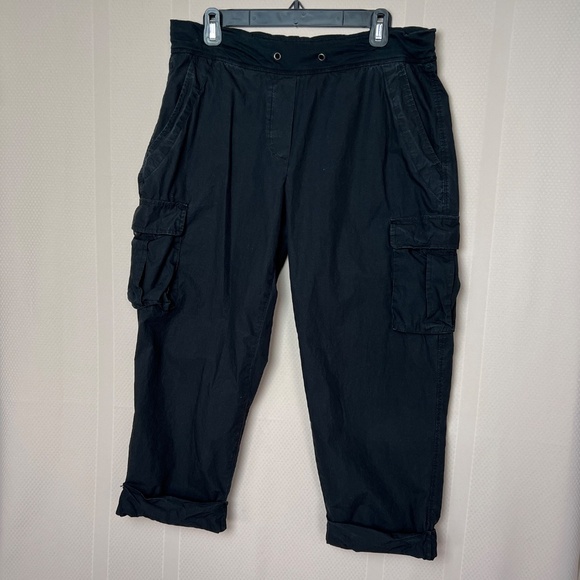 James Perse Women's Cotton Cropped Rolled Pull-On Cargo Parachute Pants Black 3 - Picture 2 of 9
